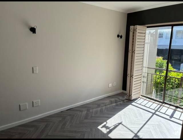2 BEDROOM PROPERTY TO RENT IN BEACH ESTATE